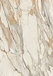 bookmatching 02 -White and beige marble texture with natural, flowing vein patterns.